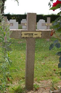 Le Cateau Military Cemetery - Guttkow, Iwin